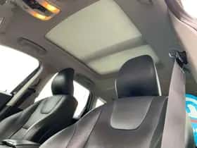 Volvo XC60 thumbnail 3