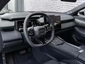 Lynk & Co 08 thumbnail 2