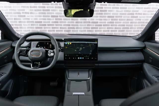 Lynk & Co 08 (2025) thumbnail 5