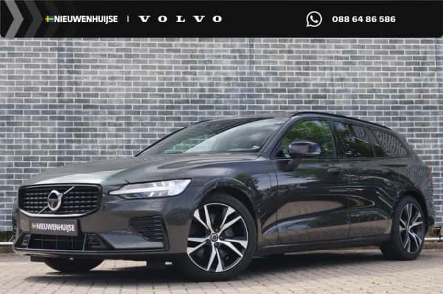 Volvo V60 (2022) thumbnail 1