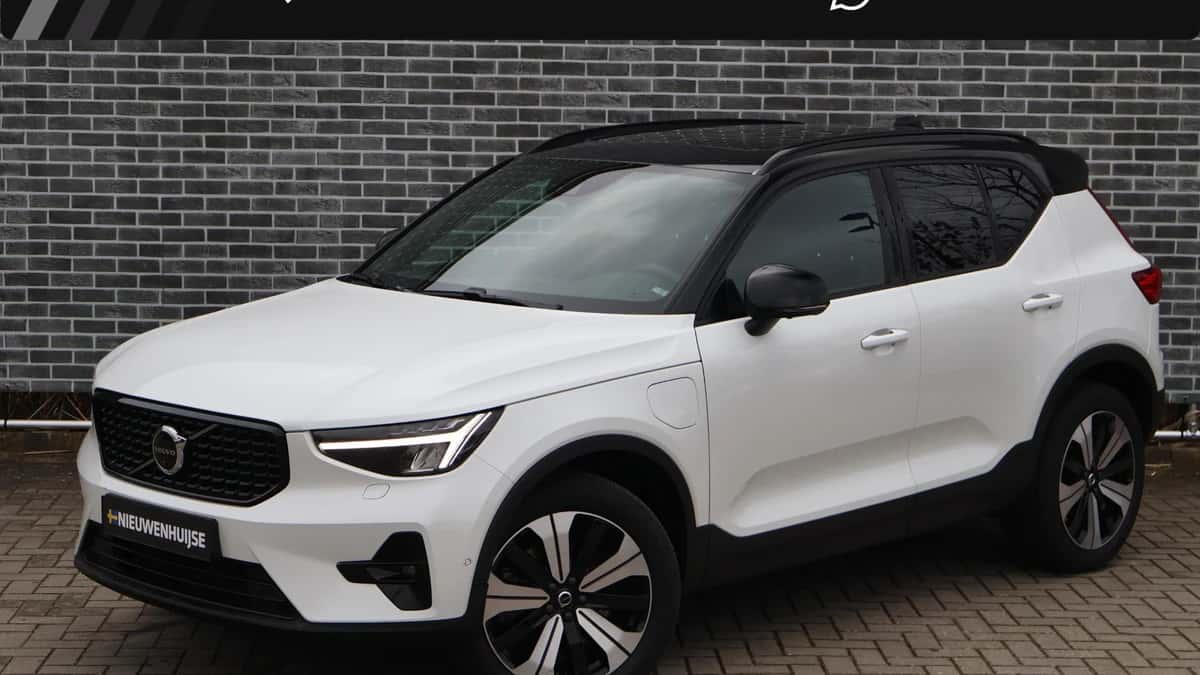 Volvo XC40 — foto 1