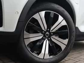Volvo XC40 thumbnail 23