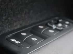 Volvo XC40 thumbnail 10