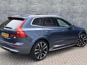 Volvo XC60 (2022) thumbnail 2