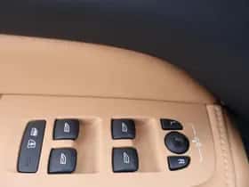 Volvo XC60 (2022) thumbnail 14