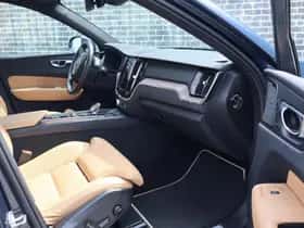 Volvo XC60 (2022) thumbnail 7
