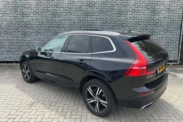 Volvo XC60 (2018) thumbnail 4