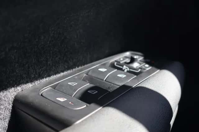Volvo XC40 (2022) thumbnail 5