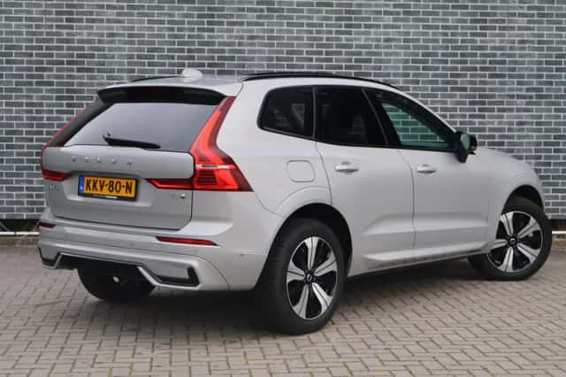 Volvo XC60 (2025) thumbnail 2