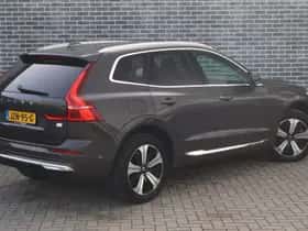 Volvo XC60 thumbnail 2