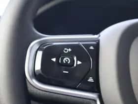 Volvo XC60 thumbnail 11