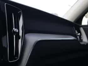 Volvo XC60 thumbnail 18