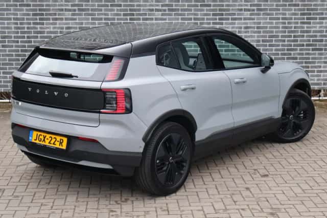 Volvo EX30 (2025) thumbnail 2