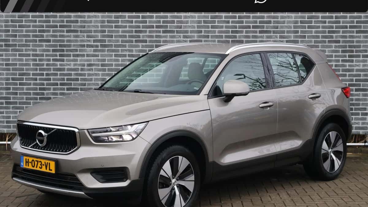 Volvo XC40 — foto 1