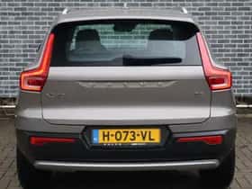 Volvo XC40 thumbnail 6
