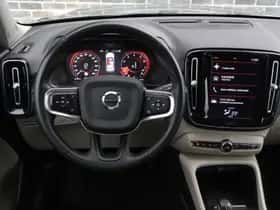 Volvo XC40 thumbnail 8