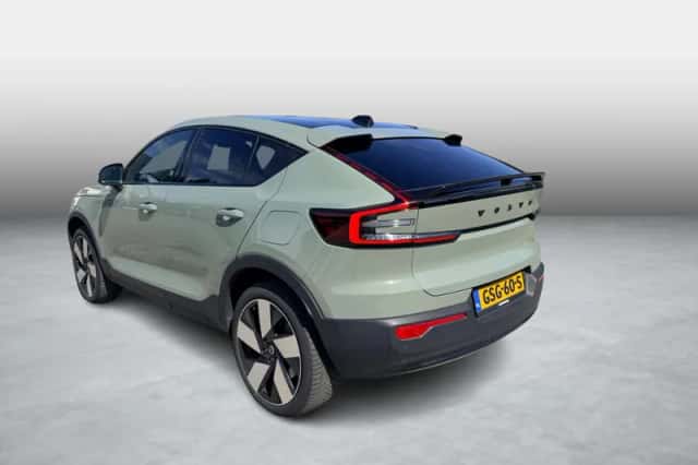 Volvo C40 (2024) thumbnail 4