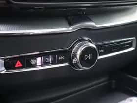 Volvo XC60 thumbnail 17