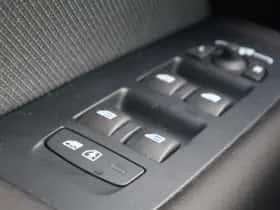 Volvo XC60 thumbnail 9