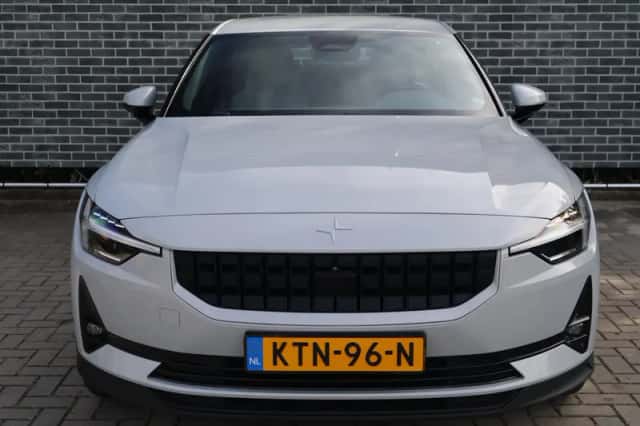 Polestar 2 (2023) thumbnail 2