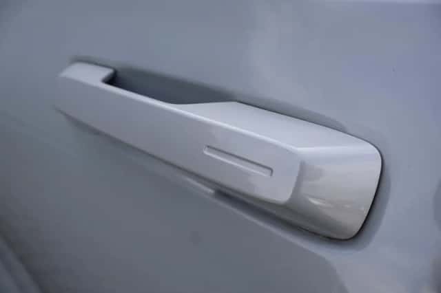 Polestar 2 (2023) thumbnail 5
