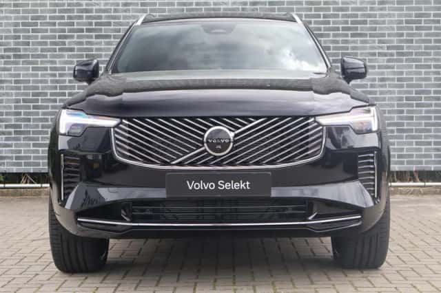 Volvo XC90 (2026) thumbnail 3