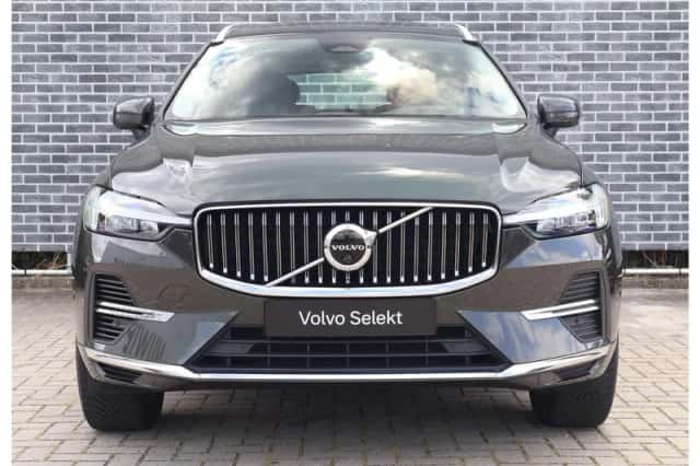 Volvo XC60 (2022) thumbnail 5