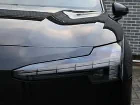 Volvo EX30 thumbnail 2