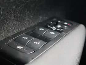 Volvo XC40 thumbnail 18
