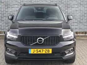Volvo XC40 thumbnail 3