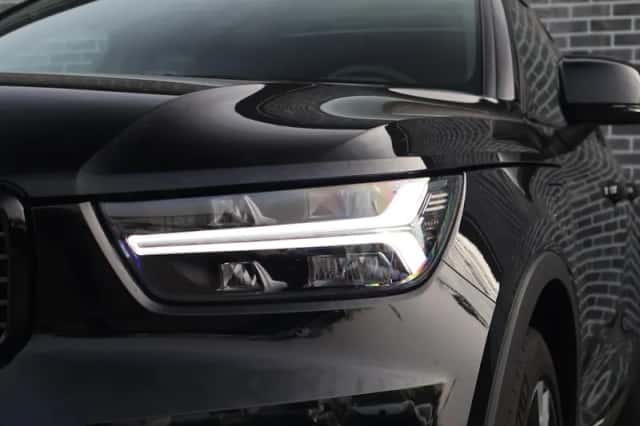 Volvo XC40 (2020) thumbnail 5