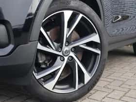 Volvo XC40 thumbnail 7