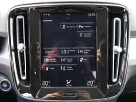 Volvo XC40 (2021) thumbnail 11
