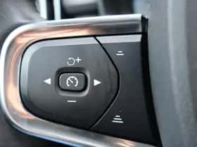 Volvo XC40 (2021) thumbnail 13