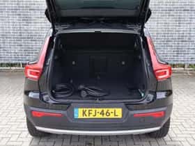 Volvo XC40 (2021) thumbnail 5