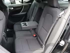 Volvo XC40 (2021) thumbnail 7