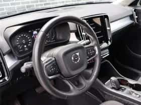 Volvo XC40 (2021) thumbnail 9