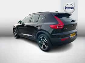 Volvo XC40 (2021) thumbnail 3