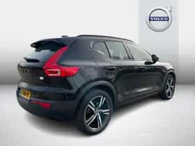 Volvo XC40 (2021) thumbnail 4