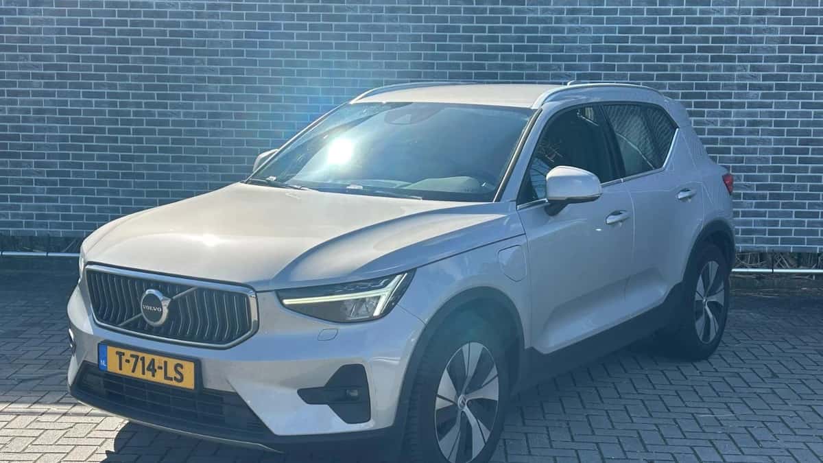 Volvo XC40 — foto 1