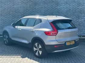 Volvo XC40 thumbnail 4