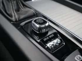 Volvo XC60 thumbnail 16