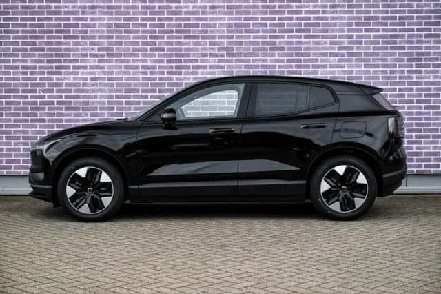 Volvo EX30 (2026) thumbnail 4