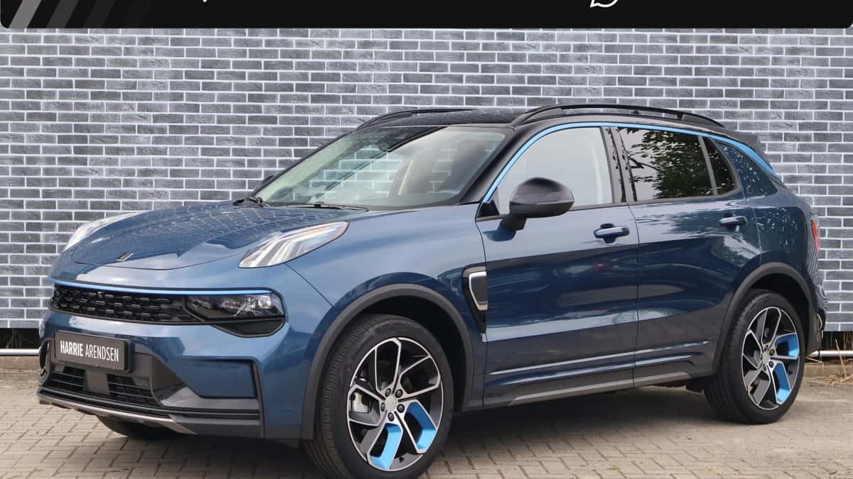Lynk & Co 01 — foto 1