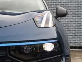 Lynk & Co 01 thumbnail 3