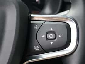 Volvo EX40 thumbnail 18