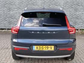 Volvo XC40 (2021) thumbnail 4