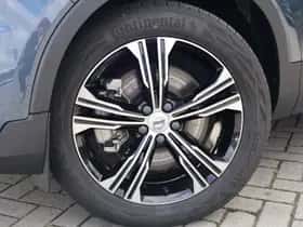 Volvo XC40 (2021) thumbnail 5