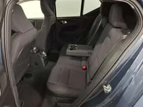 Volvo XC40 thumbnail 6