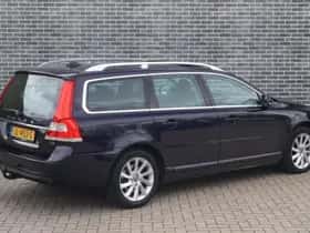 Volvo V70 thumbnail 2
